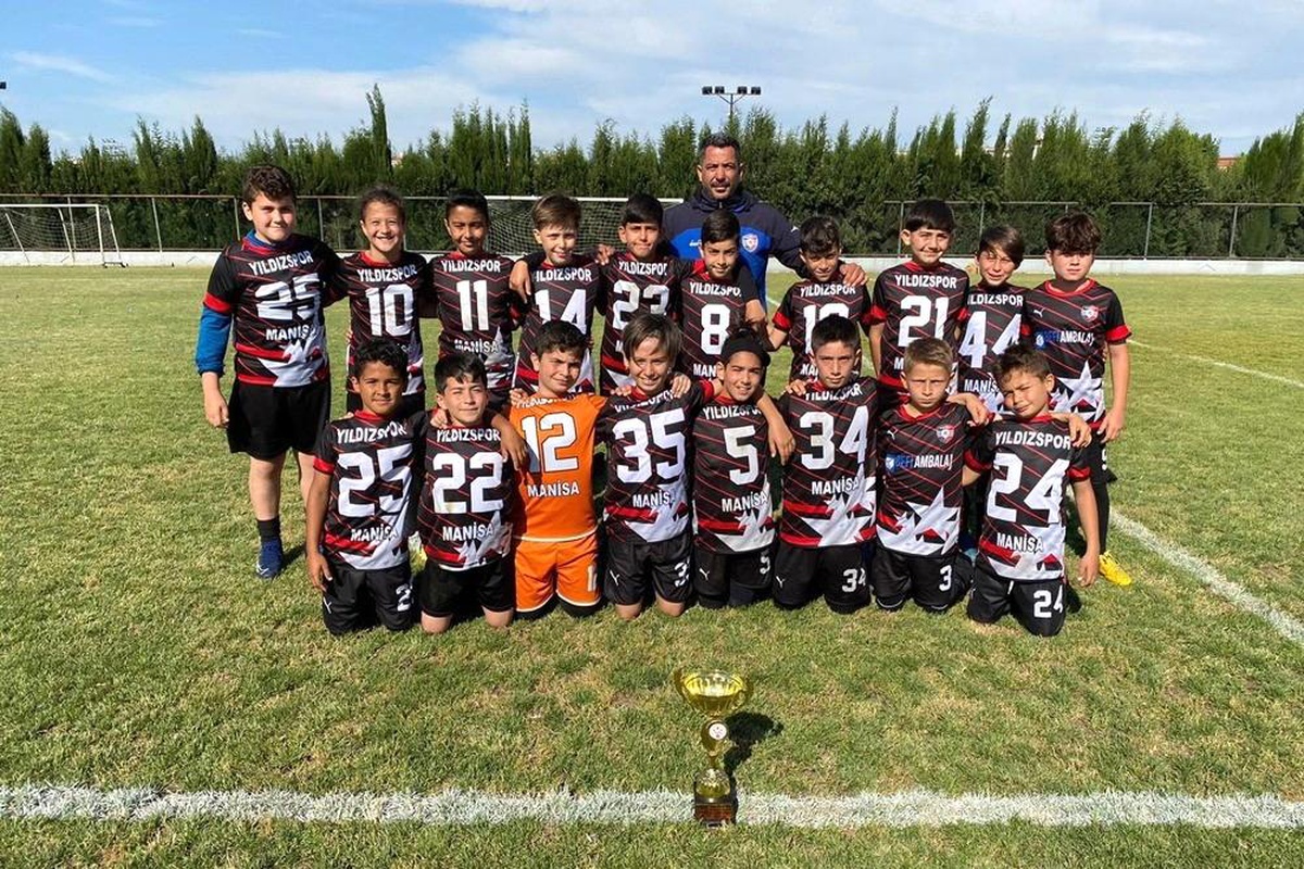 Turgutlu\'da Şampiyon Yıldız Spor Kulübü