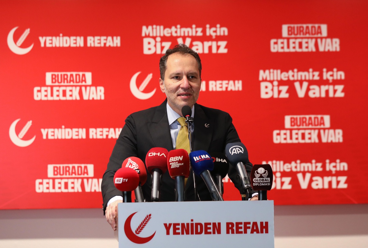 Yeniden Refah Partisi Genel Başkanı Erbakan il başkanları toplantısında konuştu Açıklaması