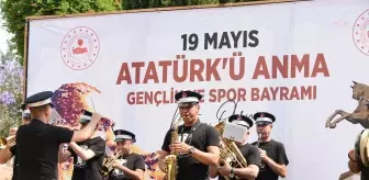 19 Mayıs Tarsus'ta Coşkuyla Kutlandı