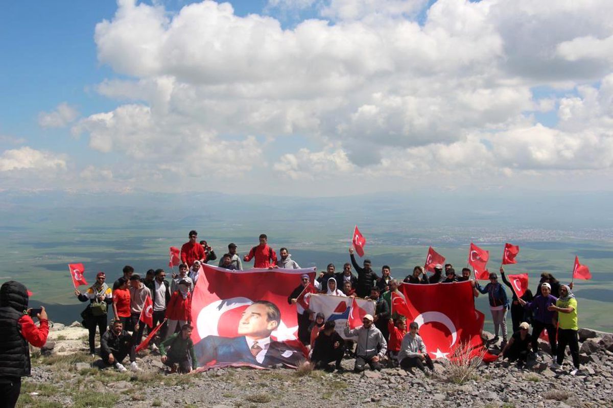 Ağrı\'da dağ tırmanışı gerçekleştirildi