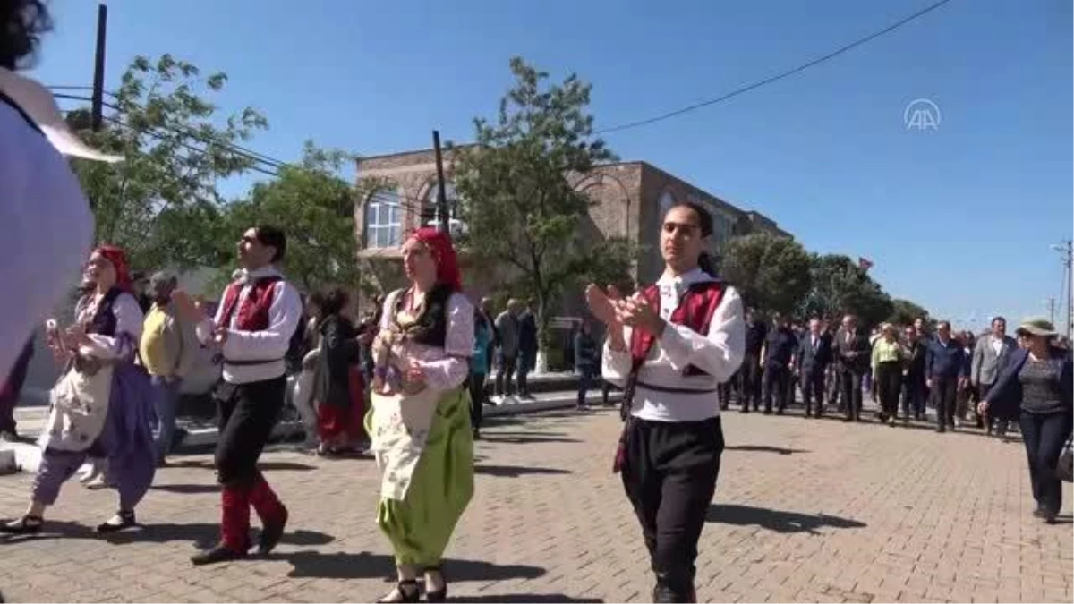 BALIKESİR - Ayvalık\'ta Balkan kültürünün yaşatıldığı "Teferic Şenlikleri" başladı