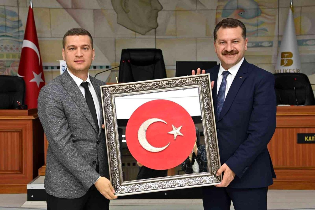 Başkan Yılmaz, 103\'üncü yılda 103 gençle buluştu