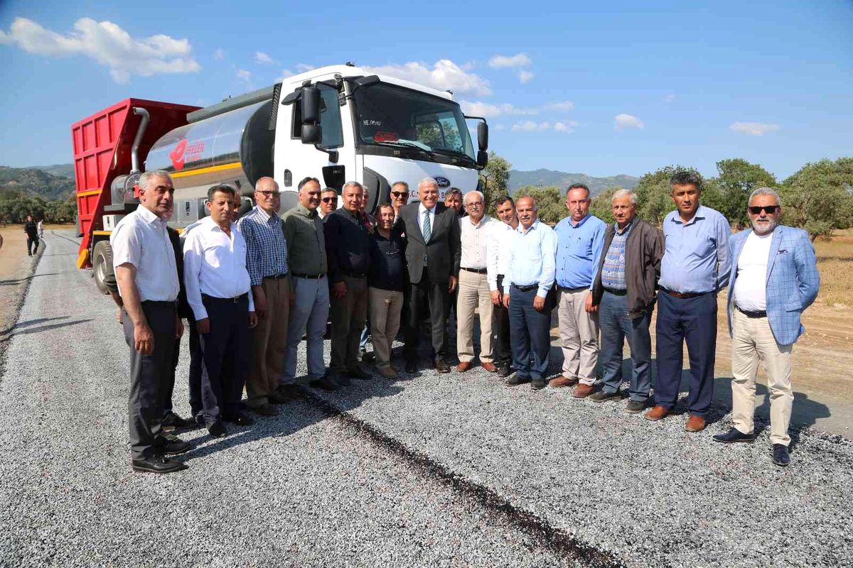 Efeler'in asfaltlama aracı görücüye çıktı