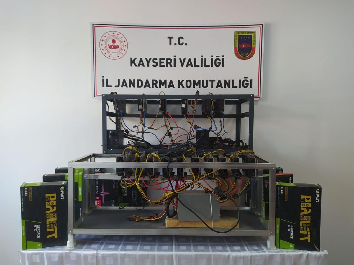 Kayseri\'de "kripto para" operasyonunda 2 zanlı yakalandı