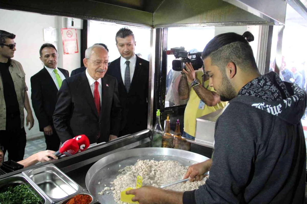CHP Genel Başkanı Kemal Kılıçdaroğlu, Bucak\'ta esnafı ziyaret etti
