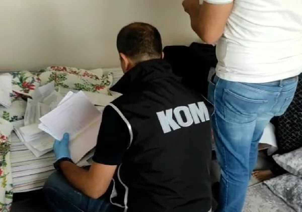 Mersin merkezli 8 ilde dolandırıcılık ve rüşvet operasyonu: 49 gözaltı (2)