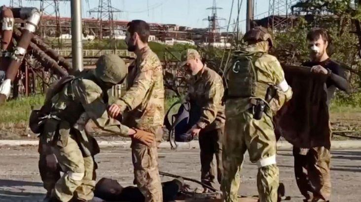 Nazi Azovstal birliklerine "teslim olun" emri Ukrayna\'dan geldi: Akıbetleri meçhul!
