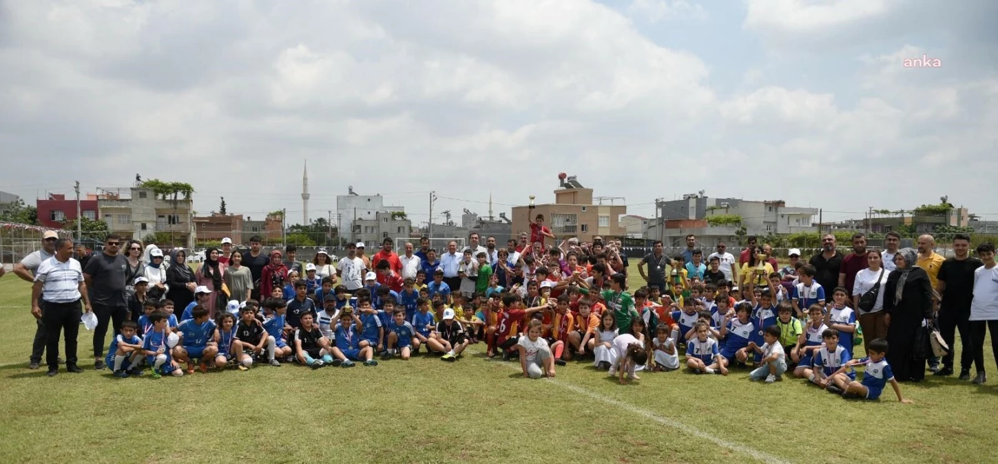 Seyhan\'da 19 Mayıs Futbol Turnuvası Düzenlendi