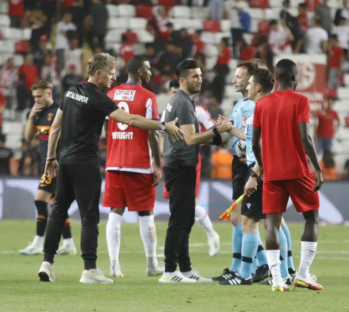 Spor Toto Süper Lig: FT Antalyaspor: 1 - Galatasaray: 1 (Maç sonucu)