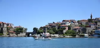 Amasra'da hafta sonu ziyaretçi yoğunluğu yaşanıyor