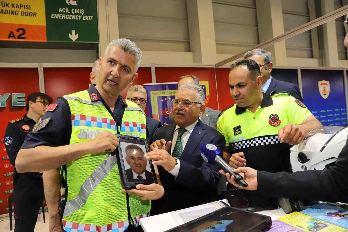 Başkan Büyükkılıç Devlet Teşvik Tanıtım Günleri\'nde öğrencilerle buluştu