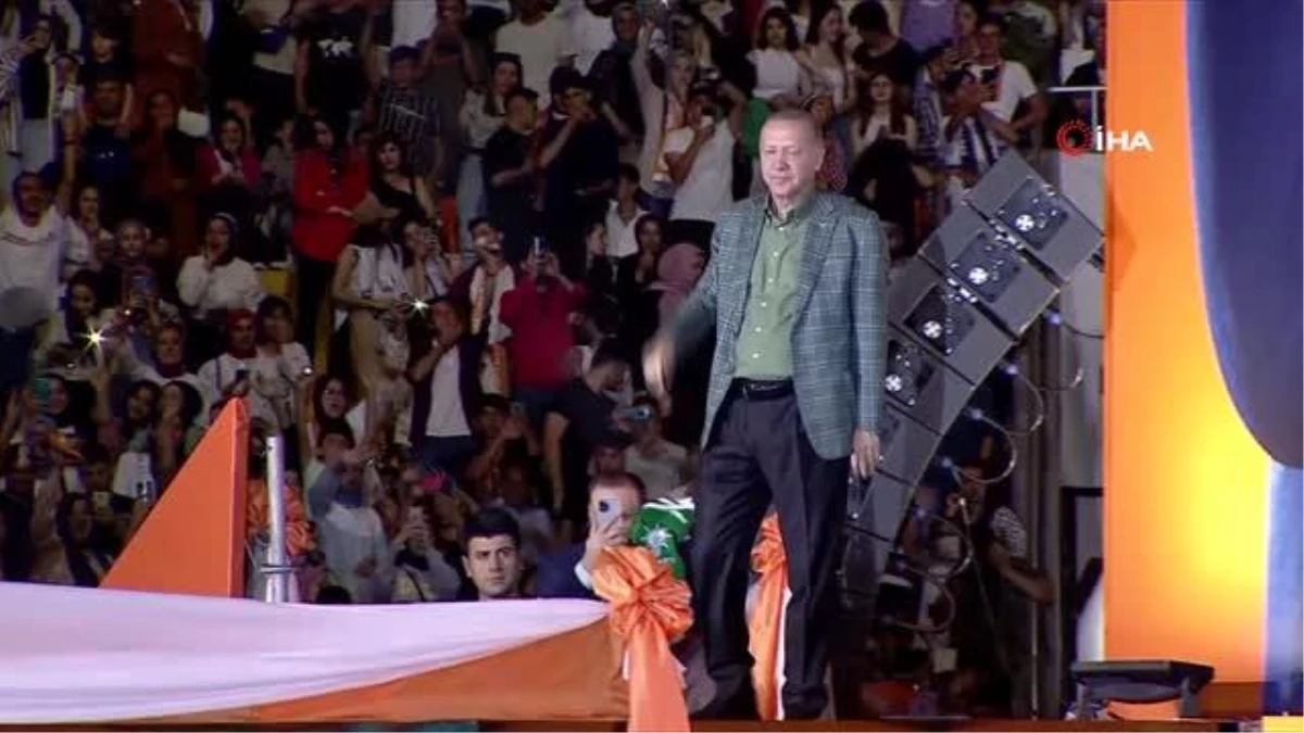 Cumhurbaşkanı Erdoğan, "Bir Gençlik Şöleni" etkinliğinde açıklamalarda bulundu