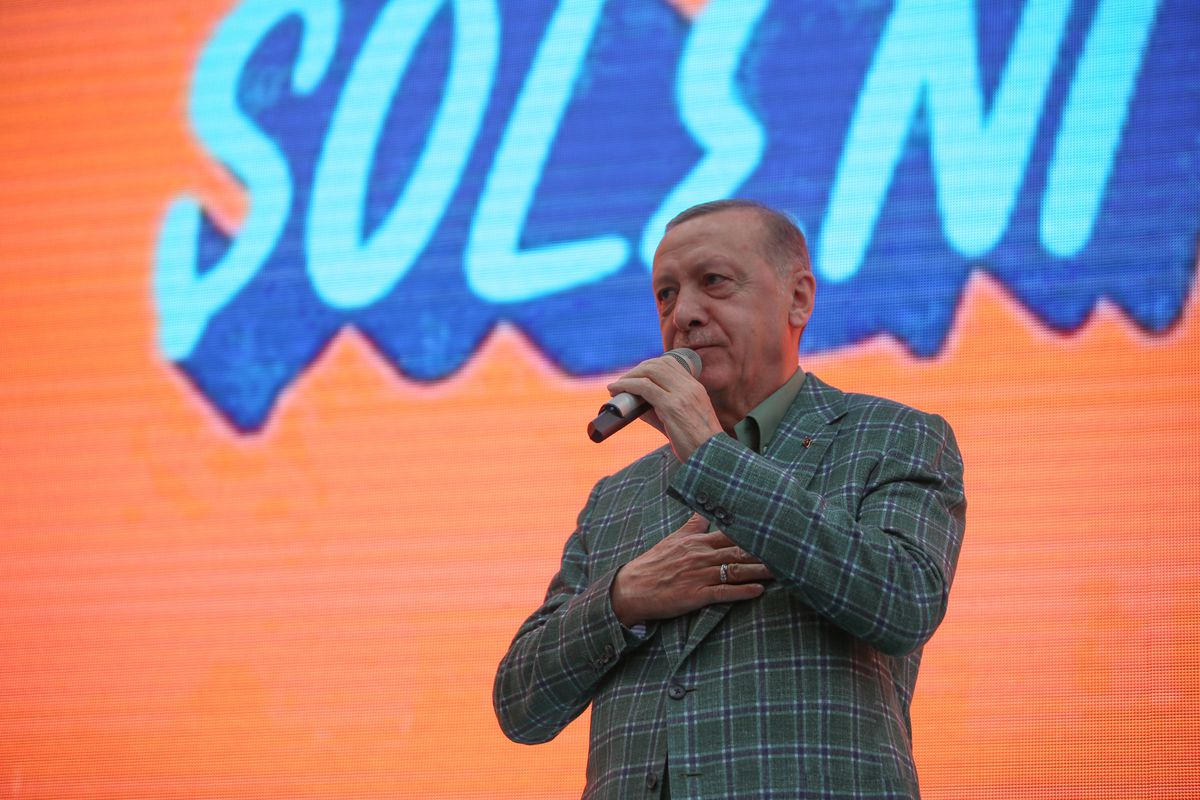 Cumhurbaşkanı Erdoğan: "Son 20 yıldır olduğu gibi 2023\'e giden kritik süreçte de 85 milyonun tamamını kardeşimiz bilecek, geleceğe yine omuz omuza...