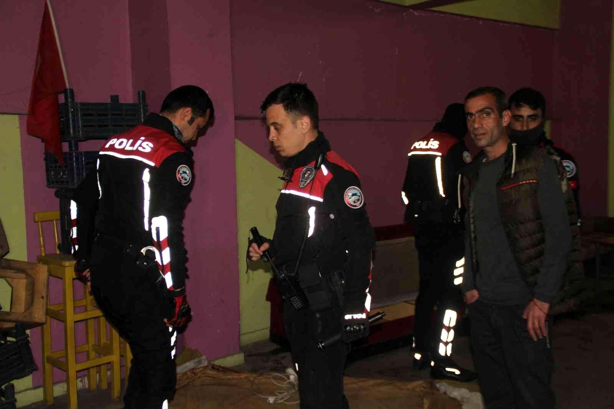 Elazığ\'da asayiş uygulamasında aranan 1 şahıs yakalandı