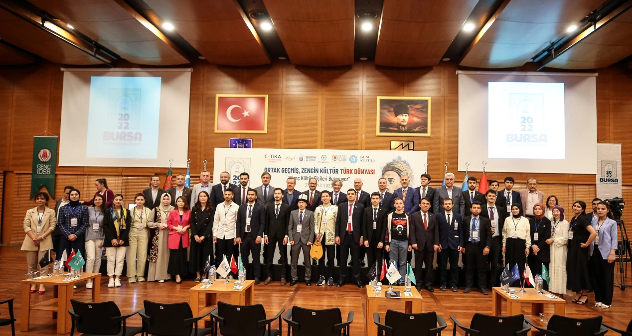 Genç kültür elçileri, Türk Dünyası Kültür Başkenti Bursa\'da buluştu