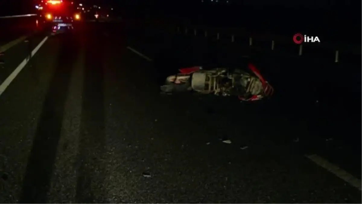 Motosikletliyle otomobil çarpıştı: 1 ölü