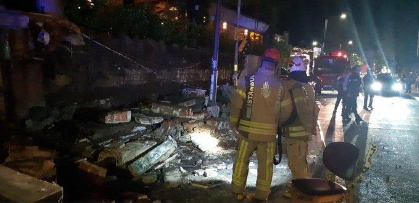 İstanbul\'da ünlü bir restorana ait istinat duvarı çöktü, 2 kişi yaralandı!