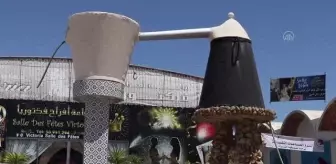 Tunus'un esans kokulu kenti Nabel'de çiçek suyu damıtma mevsimi başladı