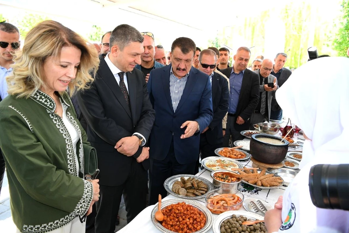 Türk Mutfağı Haftası Malatya\'da düzenlenen açılış programıyla start aldı