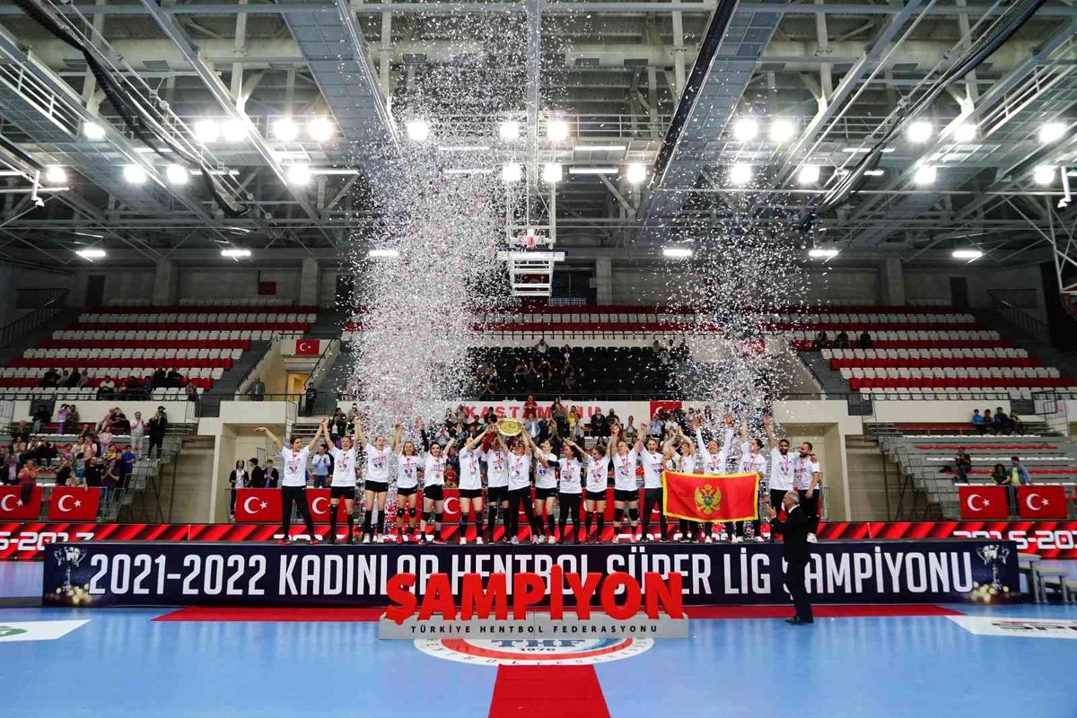 Türkiye Kadınlar Hentbol Süper Ligi\'nin şampiyonu Kastamonu Belediyespor oldu