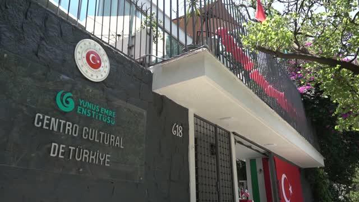 Yunus Emre Enstitüsü, Meksika\'da ziyaretçilere kapılarını açtı