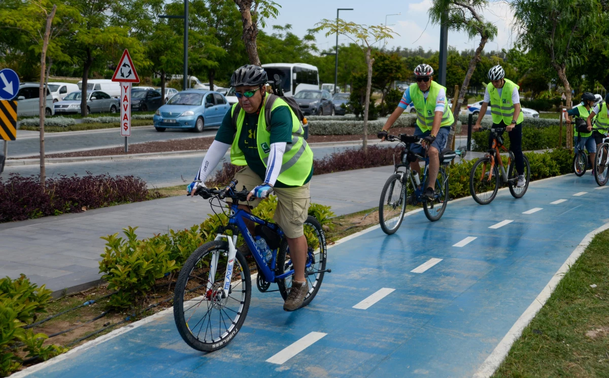Antaya\'da "10. Yeşilay Bisiklet Turu" yapıldı