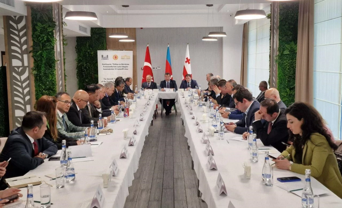 Azerbaycan-Türkiye-Gürcistan Dış İlişkiler Komisyonları Şuşa\'da toplantı yaptı