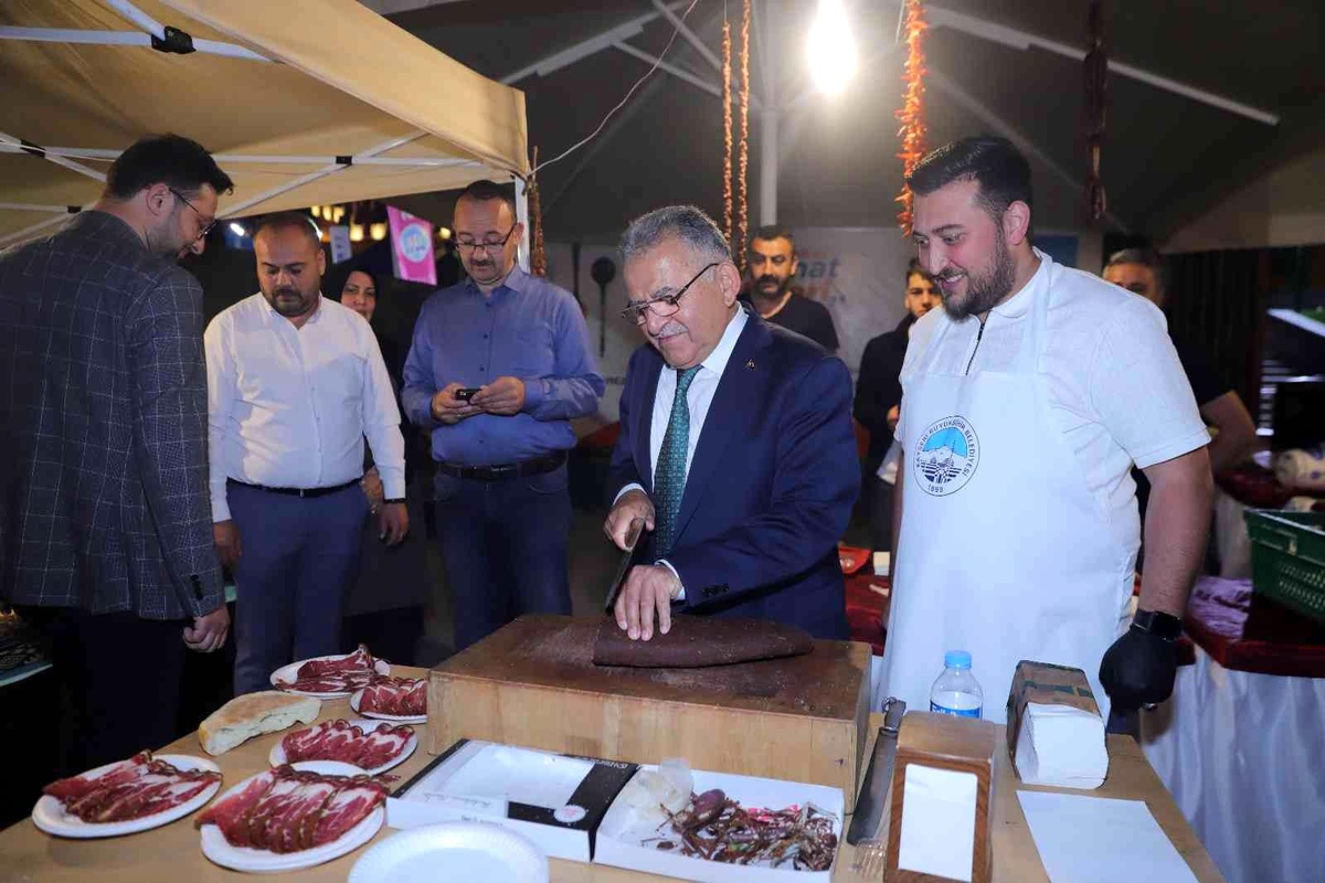 Başkan Büyükkılıç, Asırlık Tariflerle Türk Mutfağı etkinliğine katıldı
