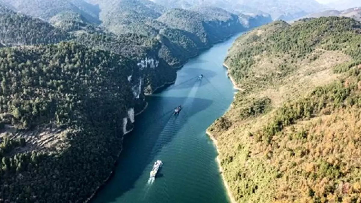 Çin\'de Suyolu Yük Taşımacılığı Hacmi Yılın İlk 4 Ayında Yüzde 4,2 Arttı