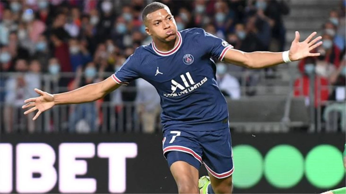 Paris Saint-Germain, Kylian Mbappe ile 3 yıllık sözleşme imzaladı: Yıllık 100 milyon euro kazanacak