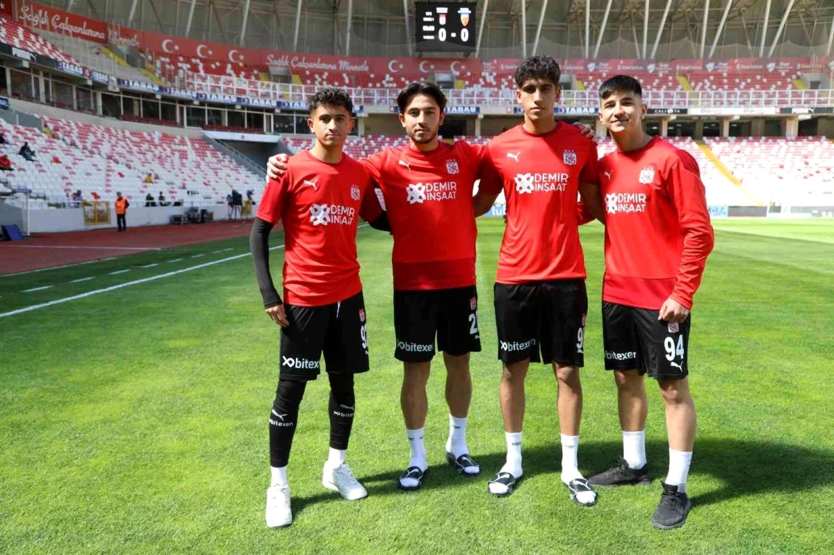 Sivasspor\'un gençleri ilk resmi maçına çıktı