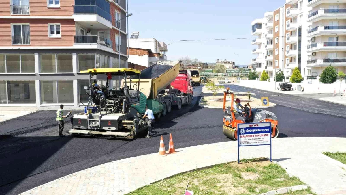 Aydın Büyükşehir Belediyesi Germencik\'te yolları yeniledi