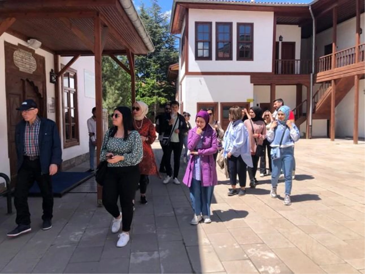 ÇAKÜ öğrencilerinden Çankırı\'nın tarihi mekanlarına ziyaret