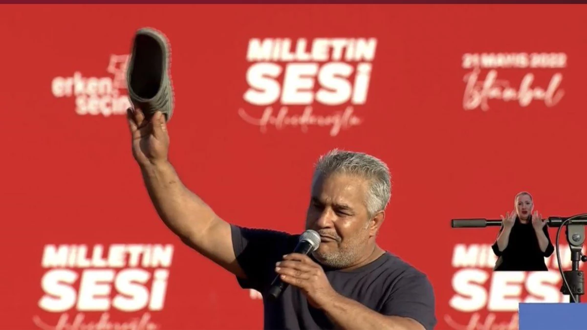 CHP mitinginde yırtık terlik sallayan Nusret Güllü\'yü zora sokacak fotoğraflar ortaya çıktı