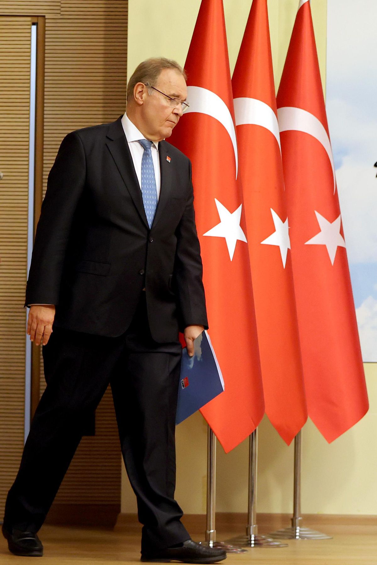 CHP Sözcüsü Öztrak, MYK toplantısına ilişkin açıklama yaptı Açıklaması