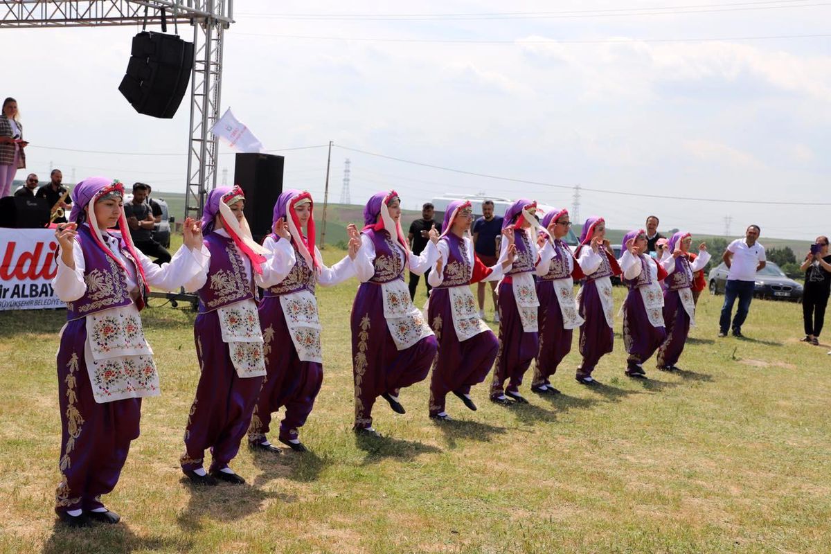 Çorlu\'da Bahar ve Hıdrellez Şenliği düzenlendi