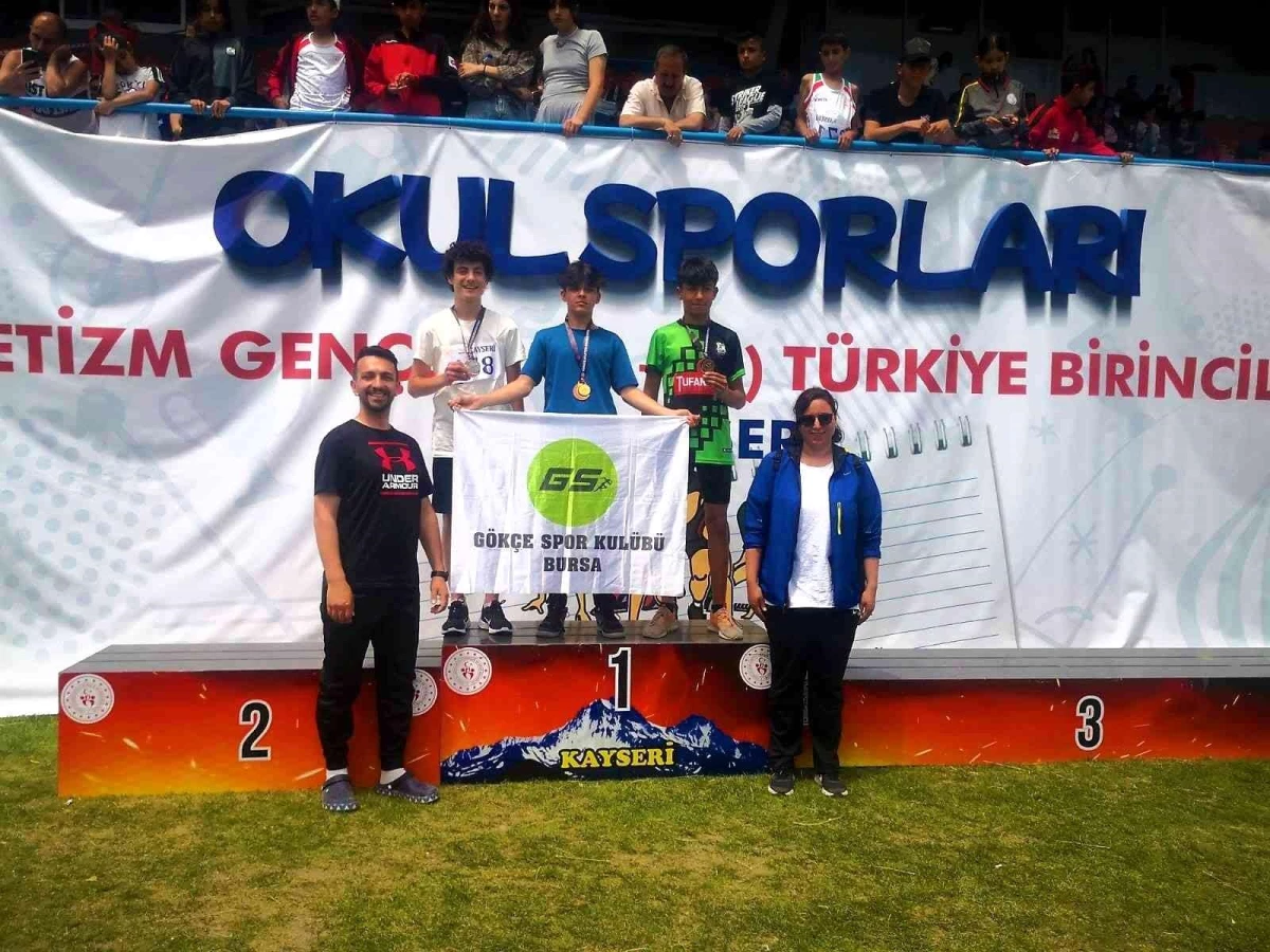 Denizli\'nin 14 yaşındaki başarılı atleti, Türkiye şampiyonasından dereceyle döndü