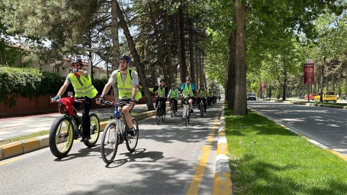 Elazığ\'da pedallar bağımlılıktan uzak nesiller için çevrildi