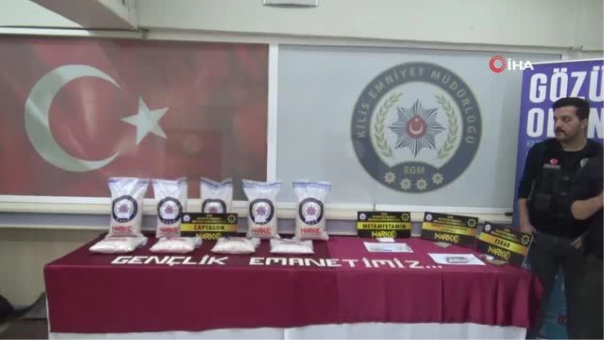 Kilis\'te uyuşturucu kaçakçılarına büyük darbe: 203 bin 578 adet uyuşturucu hap ele geçirildi