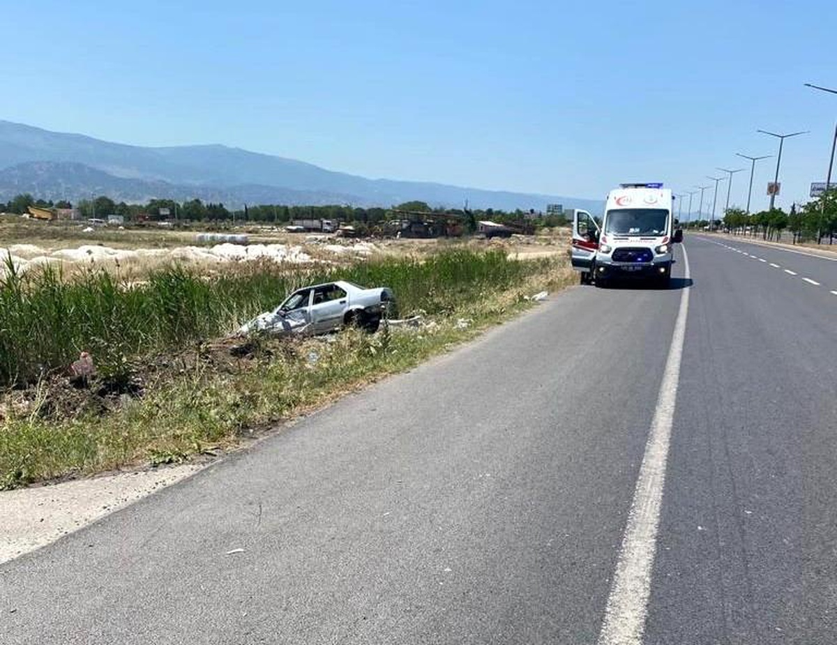 Manisa\'da iki ayrı kaza: 4 yaralı