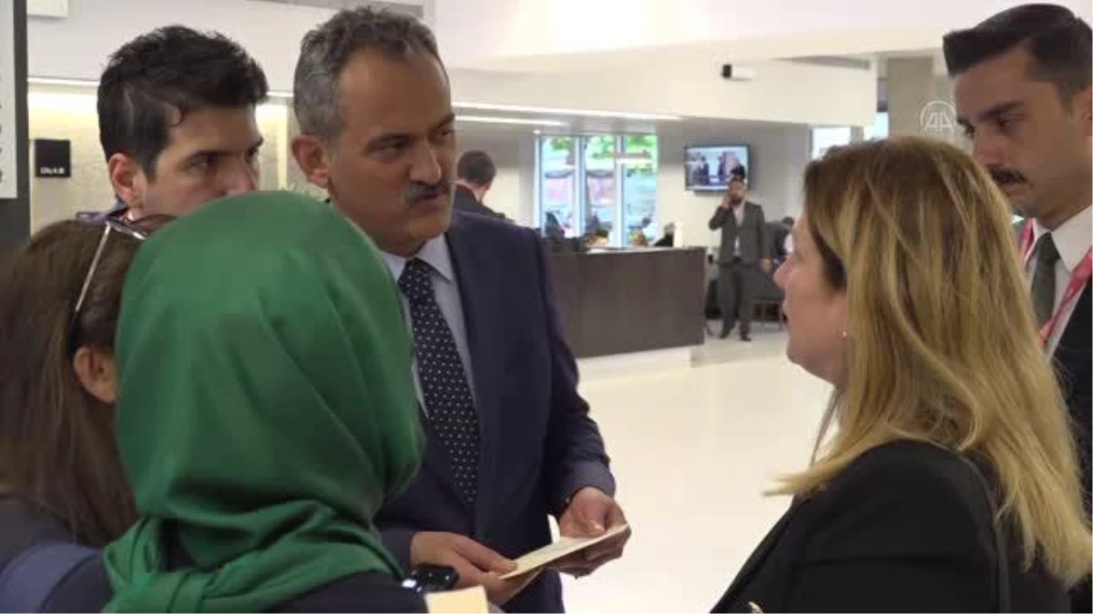 Milli Eğitim Bakanı Özer, 'Dünya Eğitim Forumu'na katıldı (1)