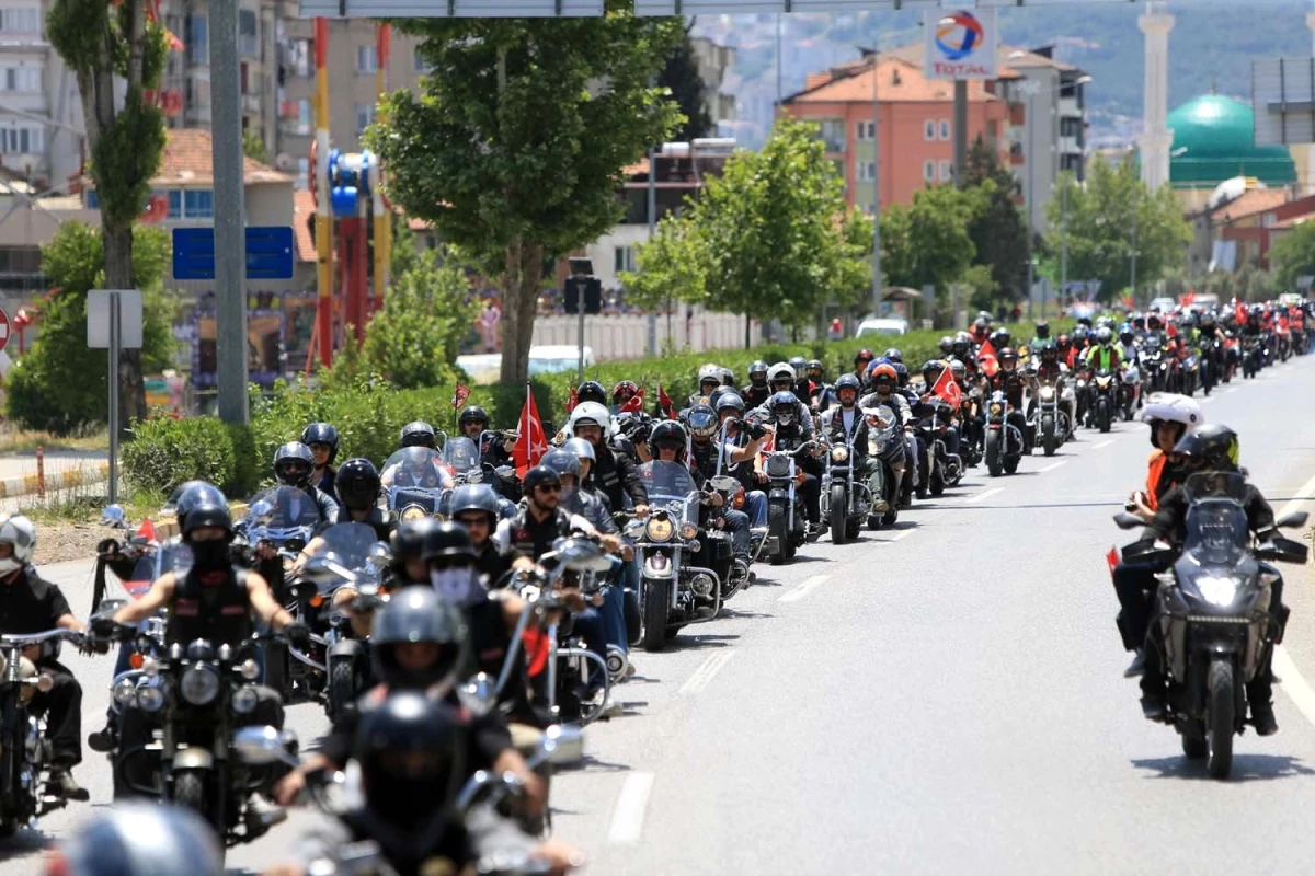 Pamukkale\'de 600 motosikletli şölen oluşturdu