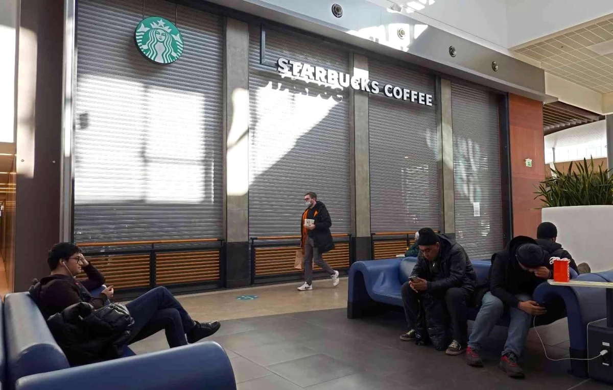 Starbucks, Rusya\'dan tamamen çekilme kararı aldı