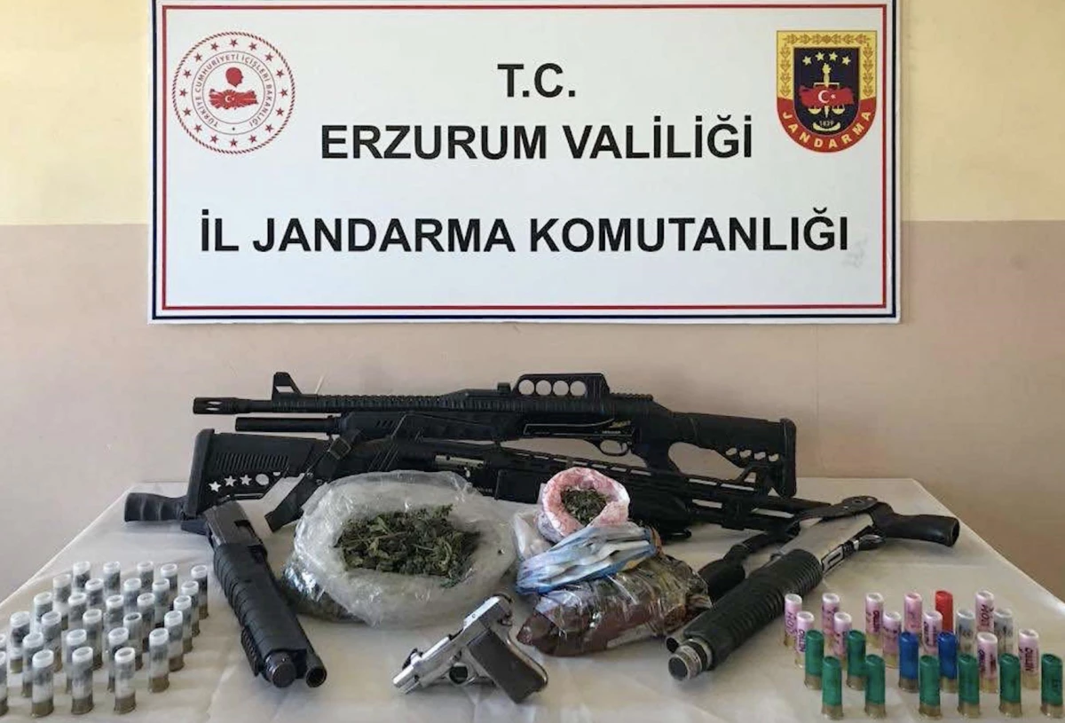 Erzurum ve Ağrı\'da uyuşturucu ticareti yaptıkları iddiasıyla 16 zanlı tutuklandı
