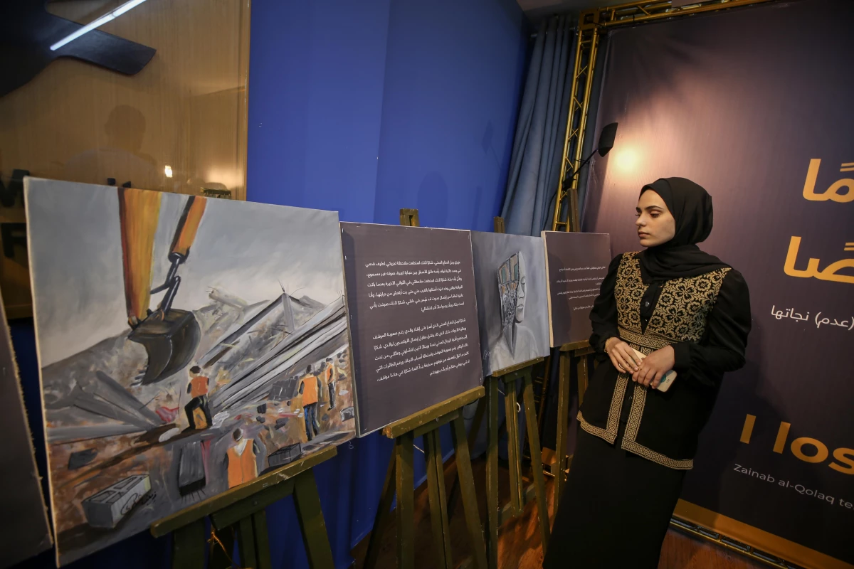 İsrail saldırılarında ailesini kaybeden Filistinli ressam acısını sanat tablolarına yansıtıyor