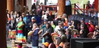 Kanada'da yerli çocuk mezarlarının keşfinin yıl dönümünde anma töreni