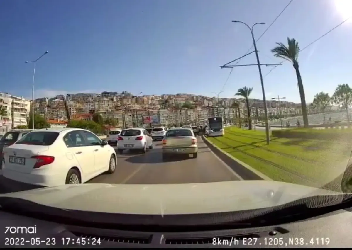 Küçük kız sahile gitmek isterken tramvayın altında kaldı