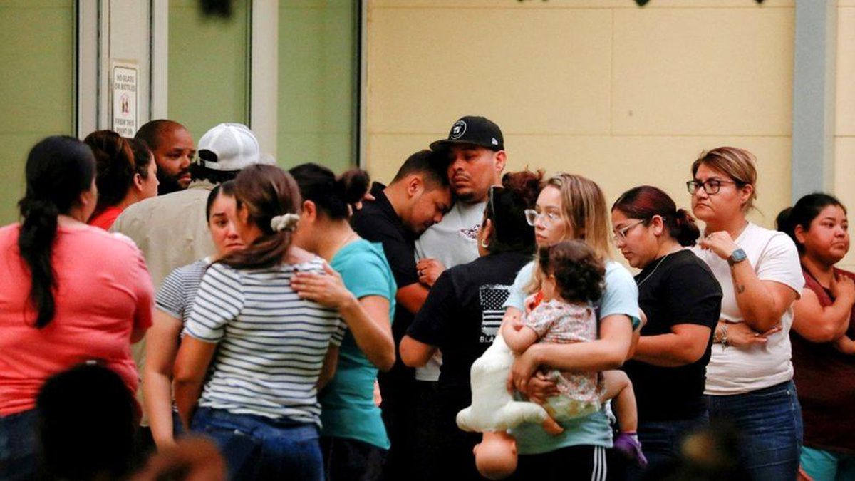 ABD\'de ilkokula yönelik silahlı saldırıda en az 15 kişi hayatını kaybetti