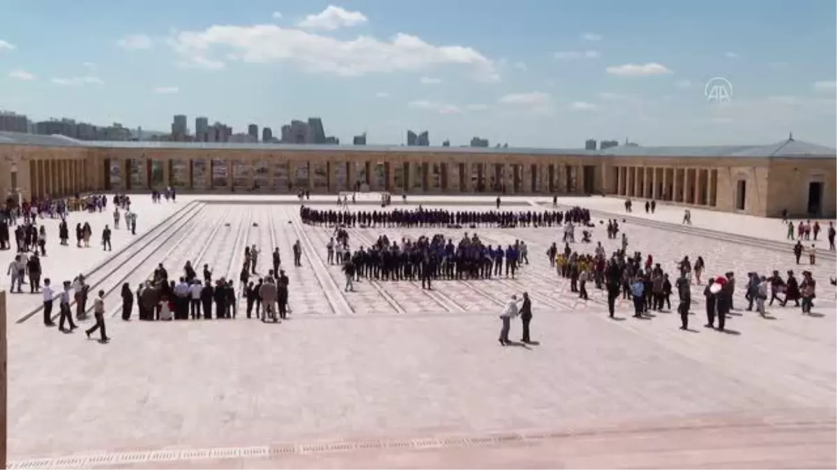 Avrupa şampiyonu Anadolu Efes'ten Anıtkabir'e ziyaret