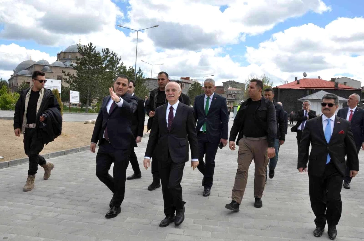 Bakan yardımcısı Erdil Kars'ta